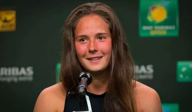 坠落深井 坠落深井